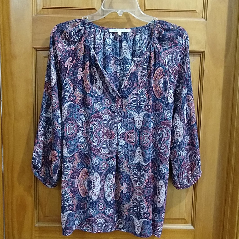 Peasant paisley 3/4 length sleeve blouse.